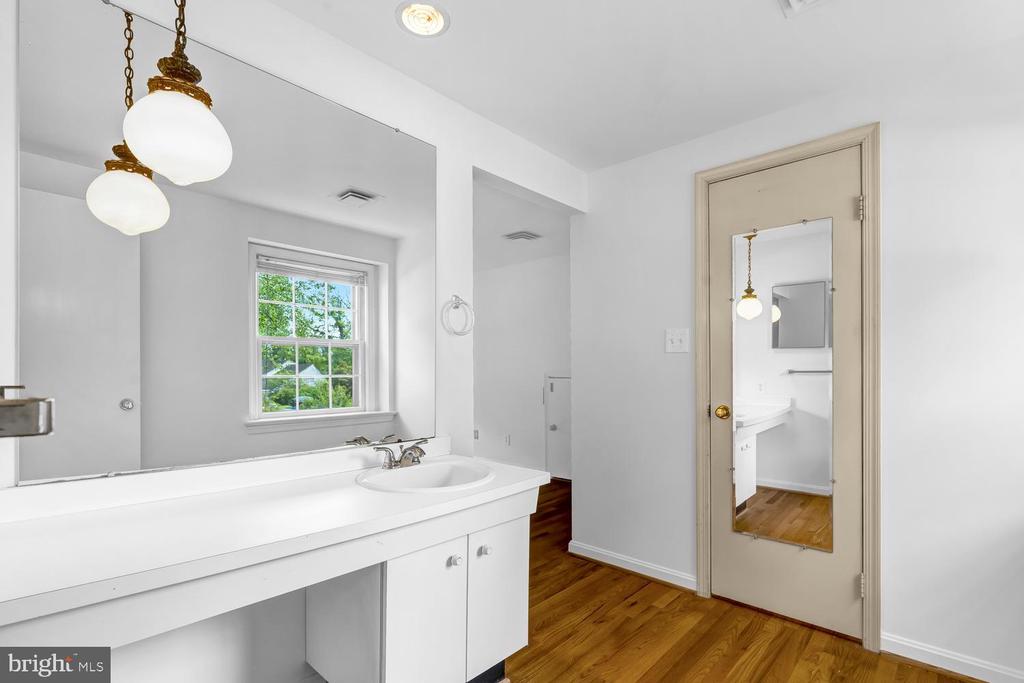4200 PICKERING PLACE