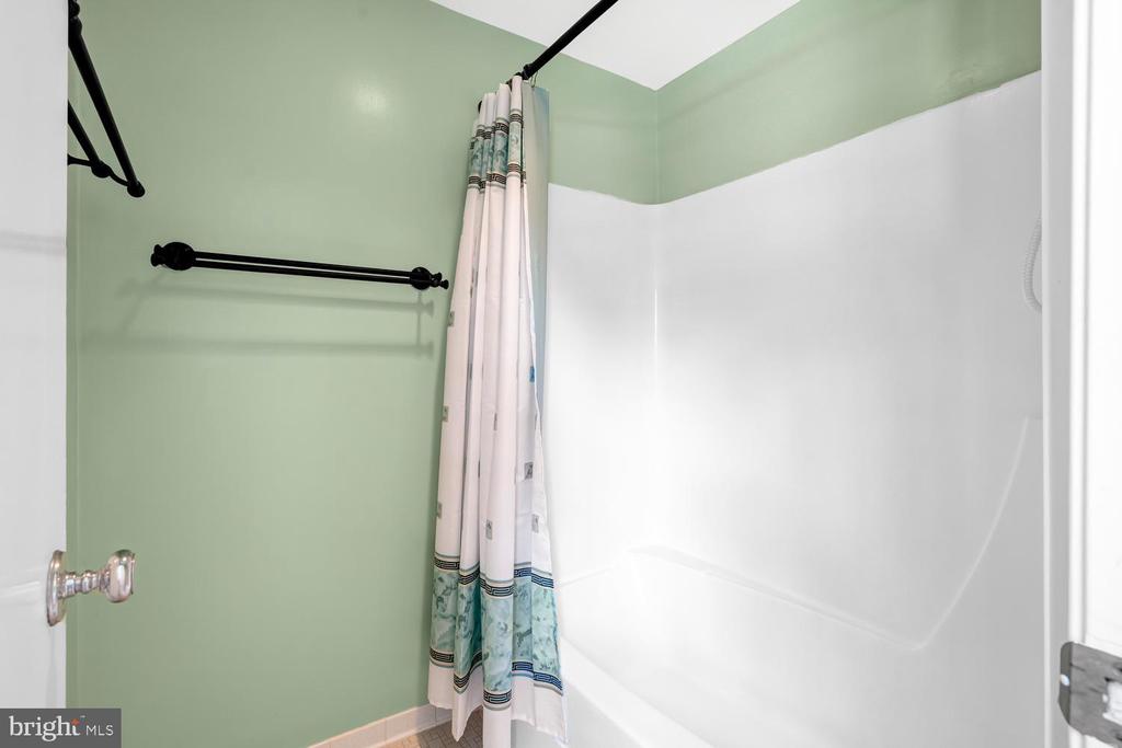 4200 PICKERING PLACE