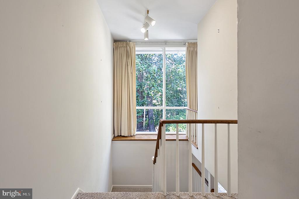 7407 RECARD LANE