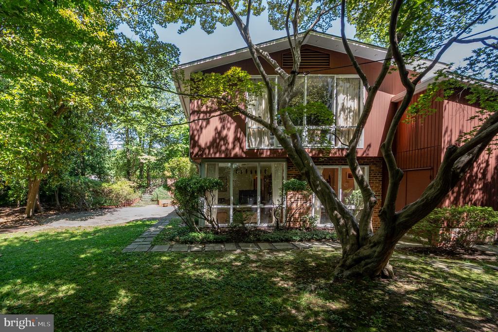7407 RECARD LANE