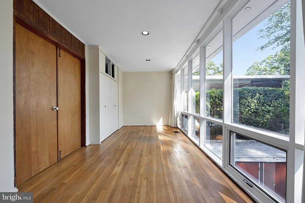 7407 RECARD LANE