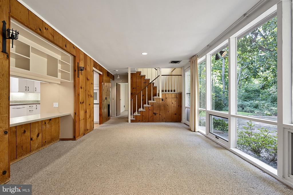7407 RECARD LANE