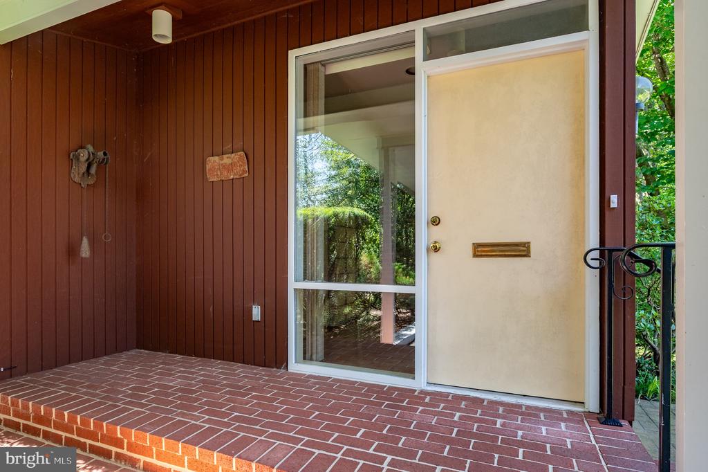 7407 RECARD LANE