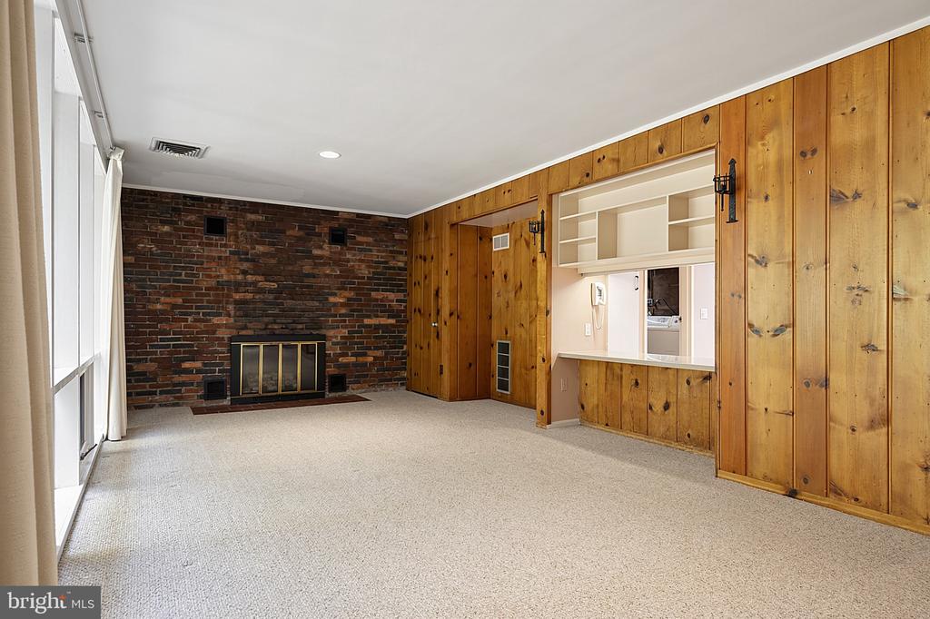 7407 RECARD LANE
