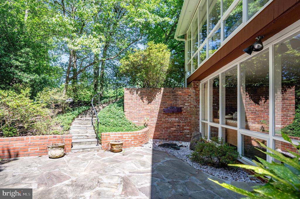 7407 RECARD LANE