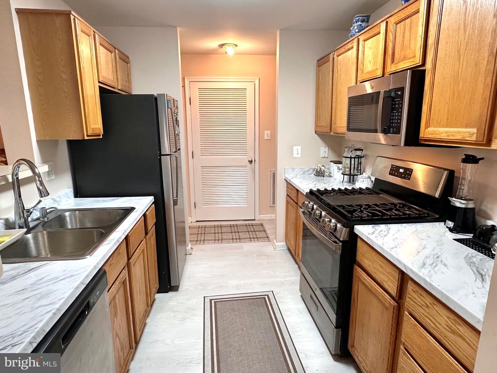 7530-B COXTON COURT Unit: 110