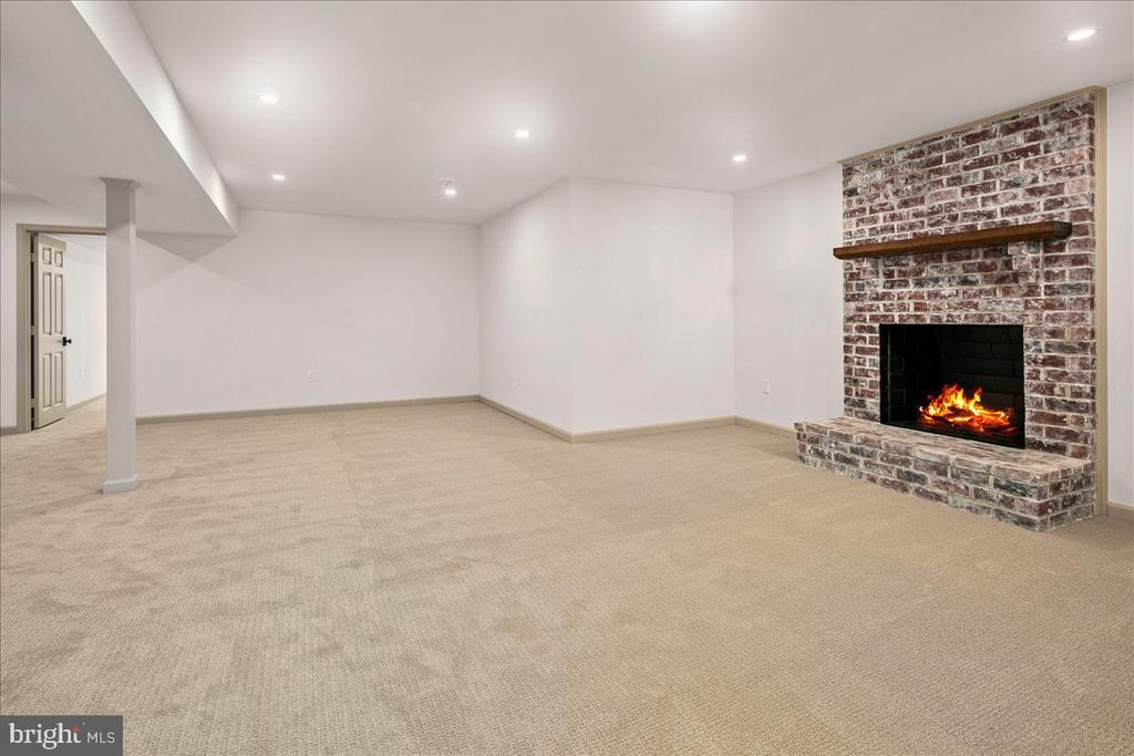 9020 BEATTY DRIVE