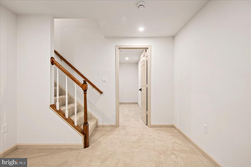 9020 BEATTY DRIVE