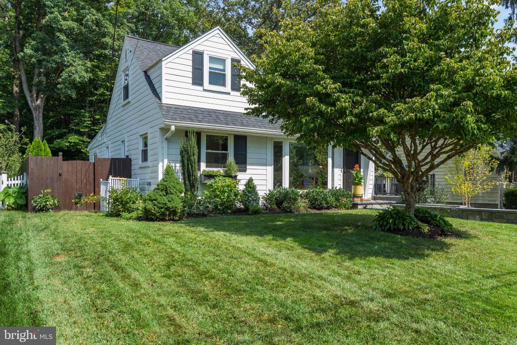 7017 QUANDER ROAD