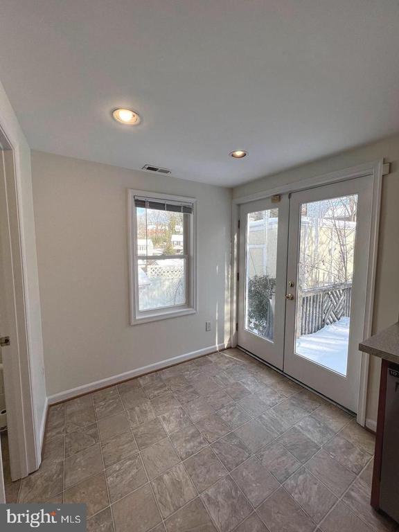 5831 EDGEHILL DRIVE