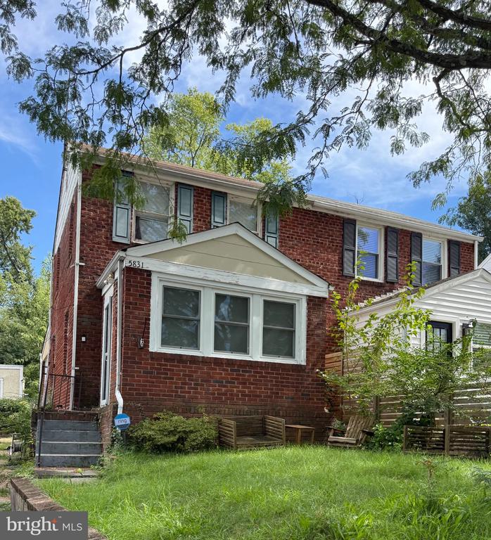 5831 EDGEHILL DRIVE