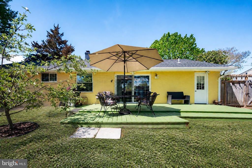 4807 FLOWER LANE