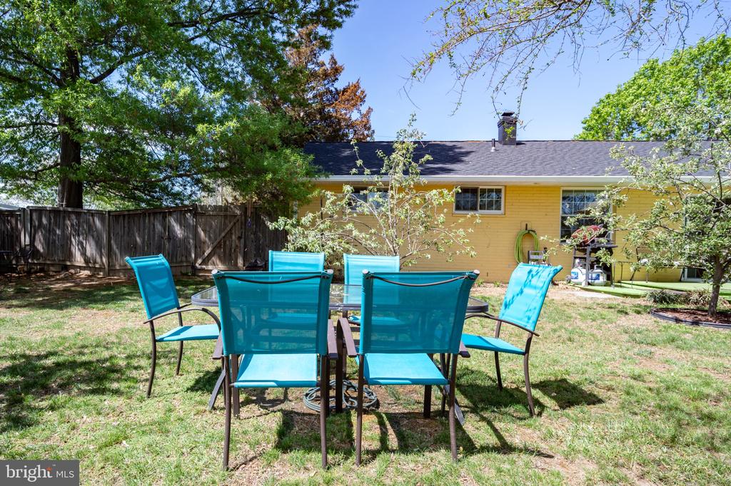 4807 FLOWER LANE