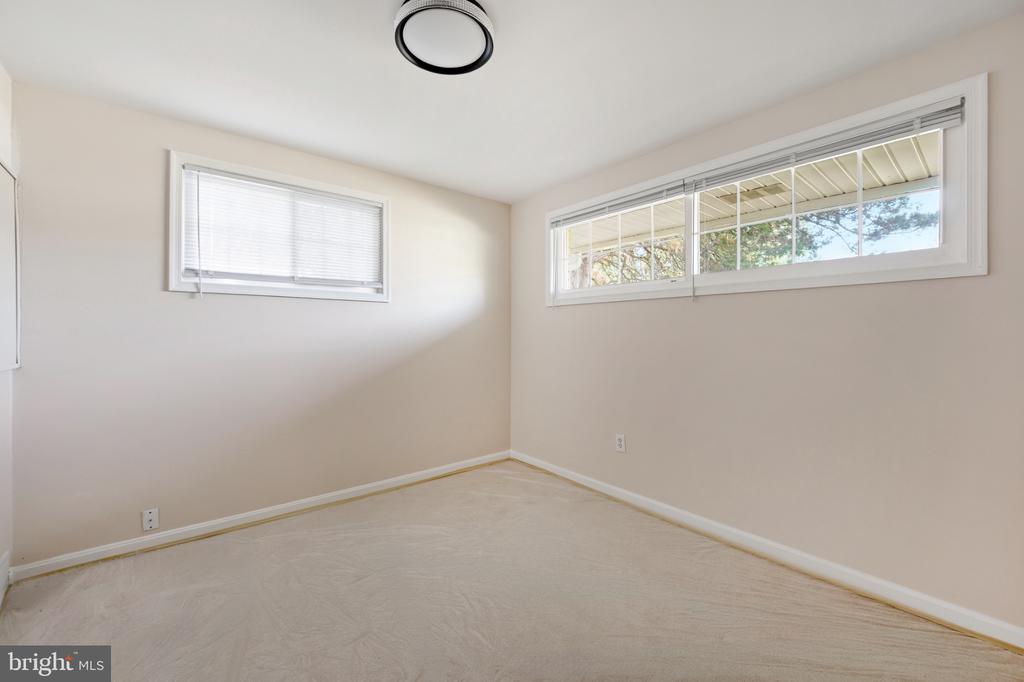 4807 FLOWER LANE