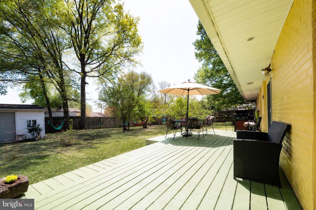 4807 FLOWER LANE