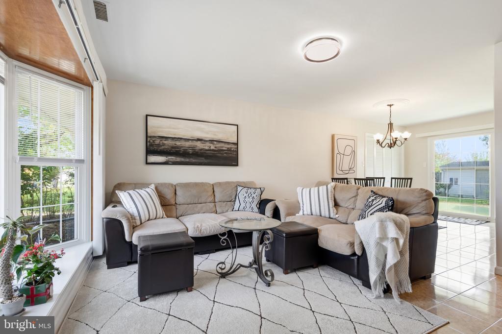 4807 FLOWER LANE