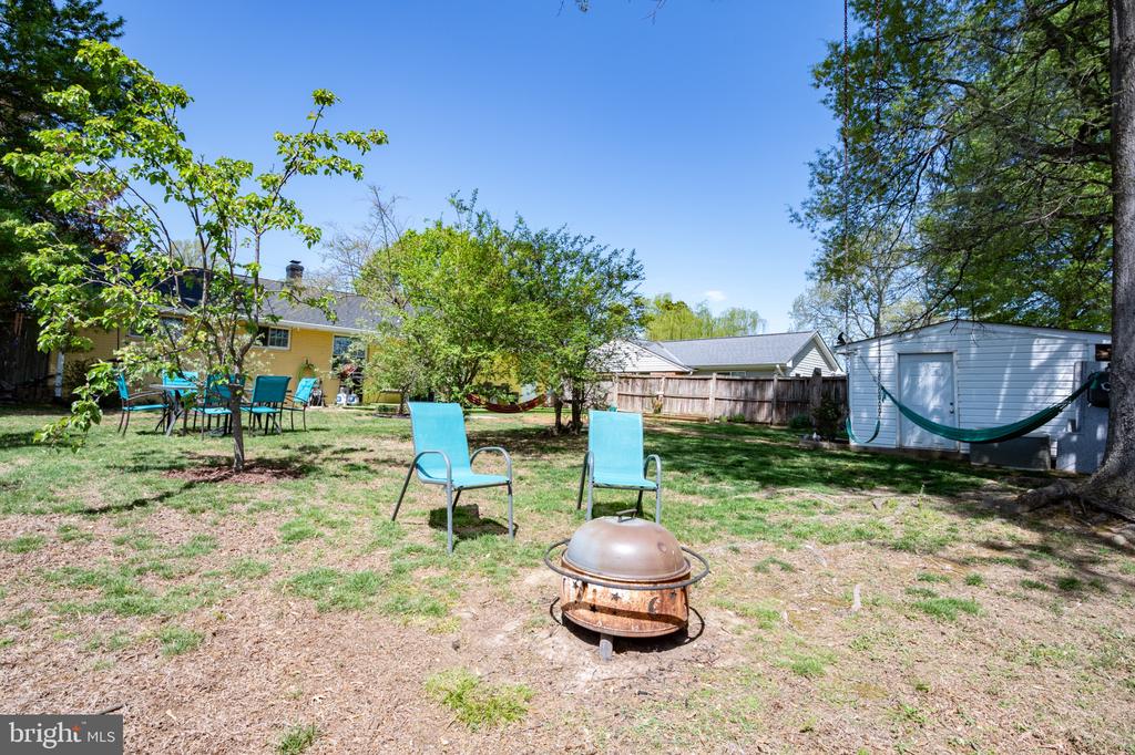 4807 FLOWER LANE