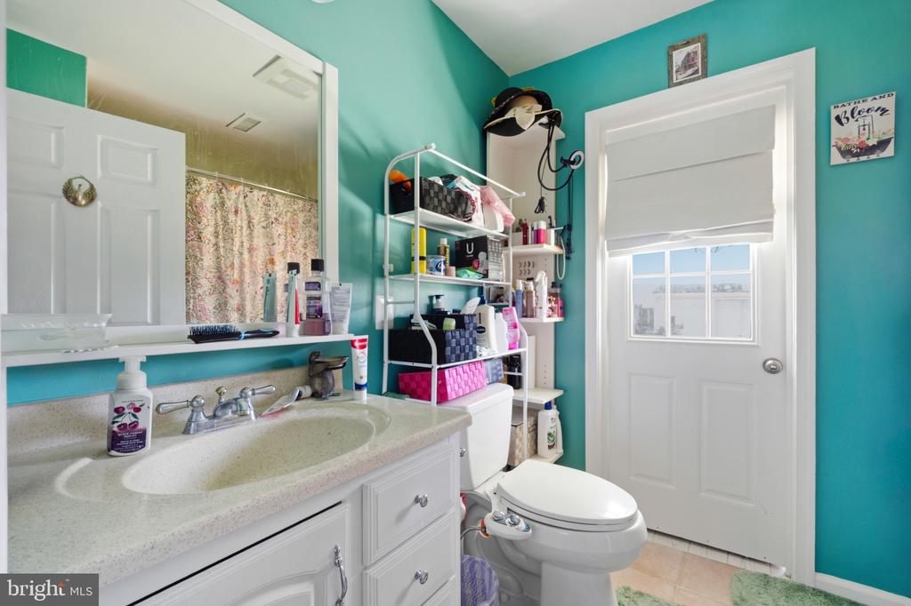 4807 FLOWER LANE