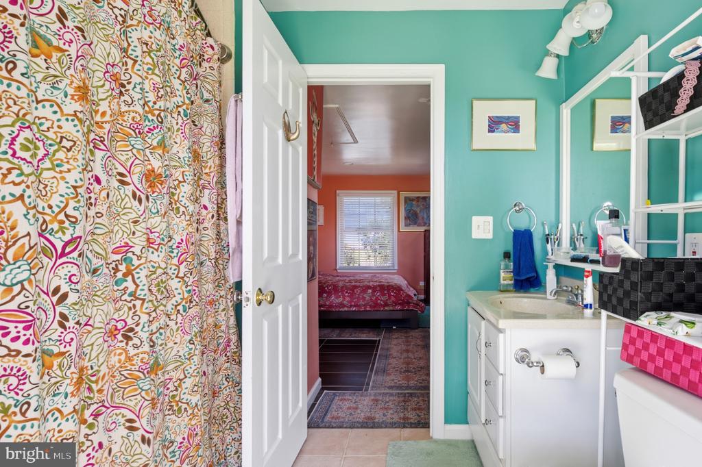 4807 FLOWER LANE