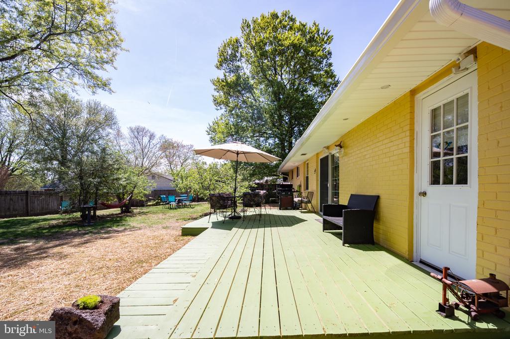4807 FLOWER LANE