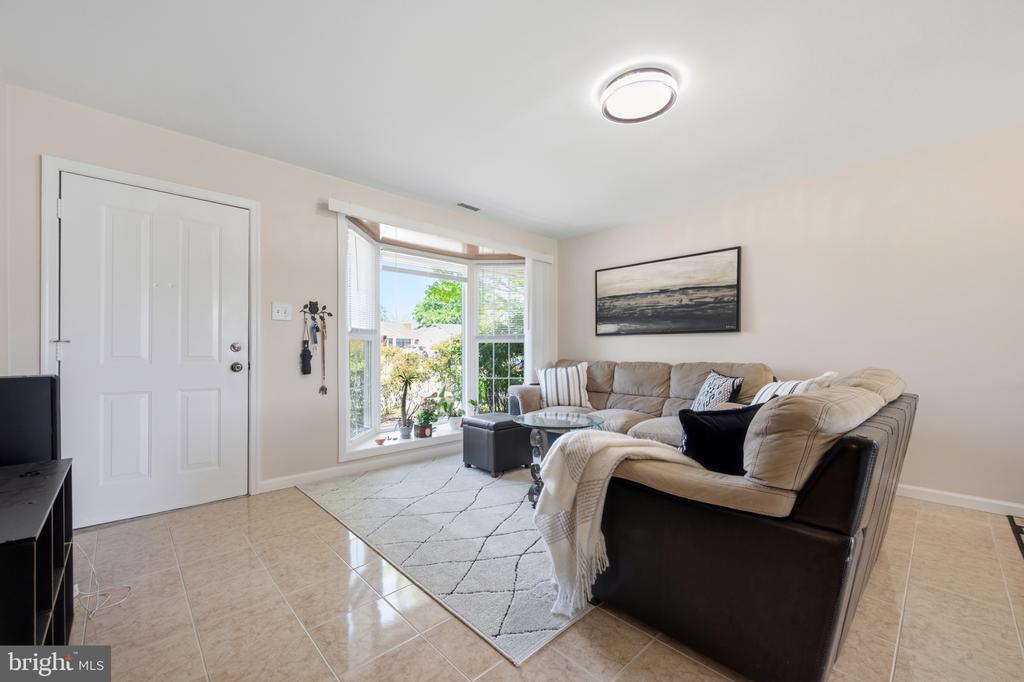 4807 FLOWER LANE