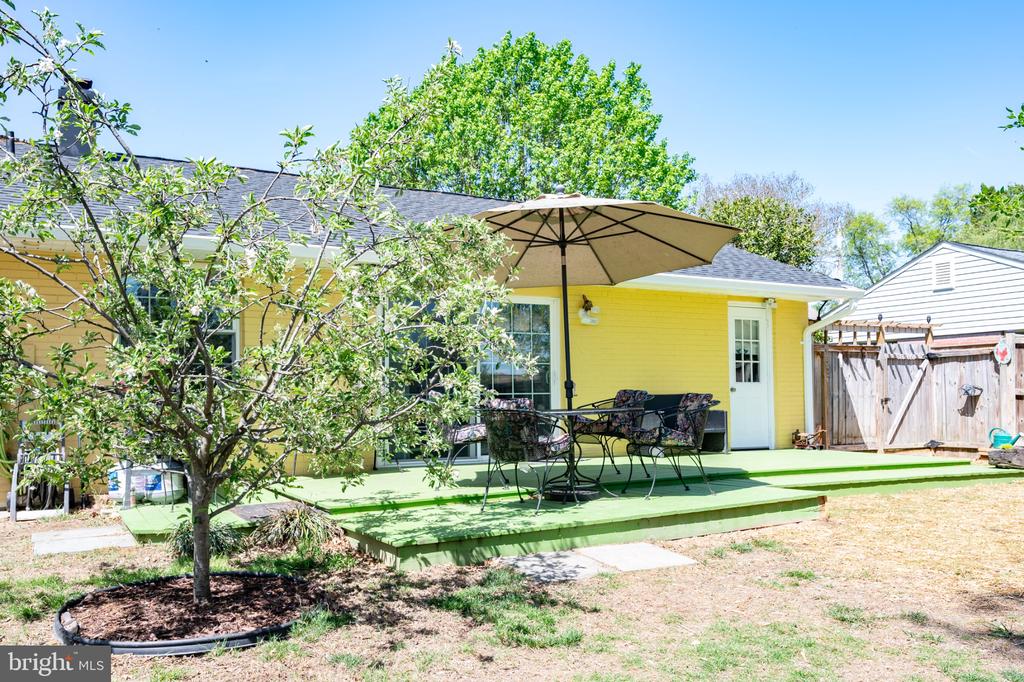 4807 FLOWER LANE