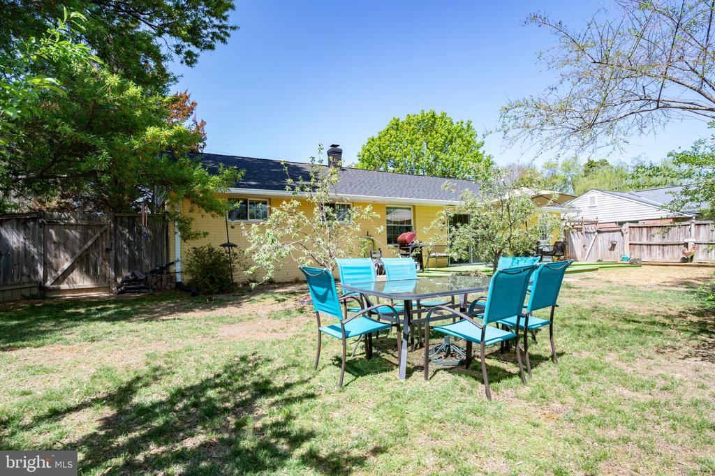 4807 FLOWER LANE