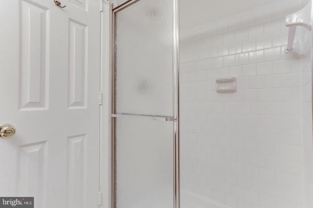 7170 WESTFIELD COURT