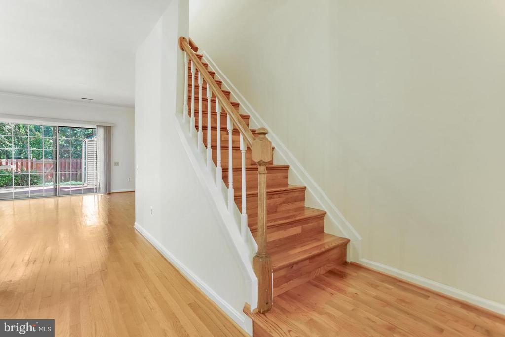 7170 WESTFIELD COURT