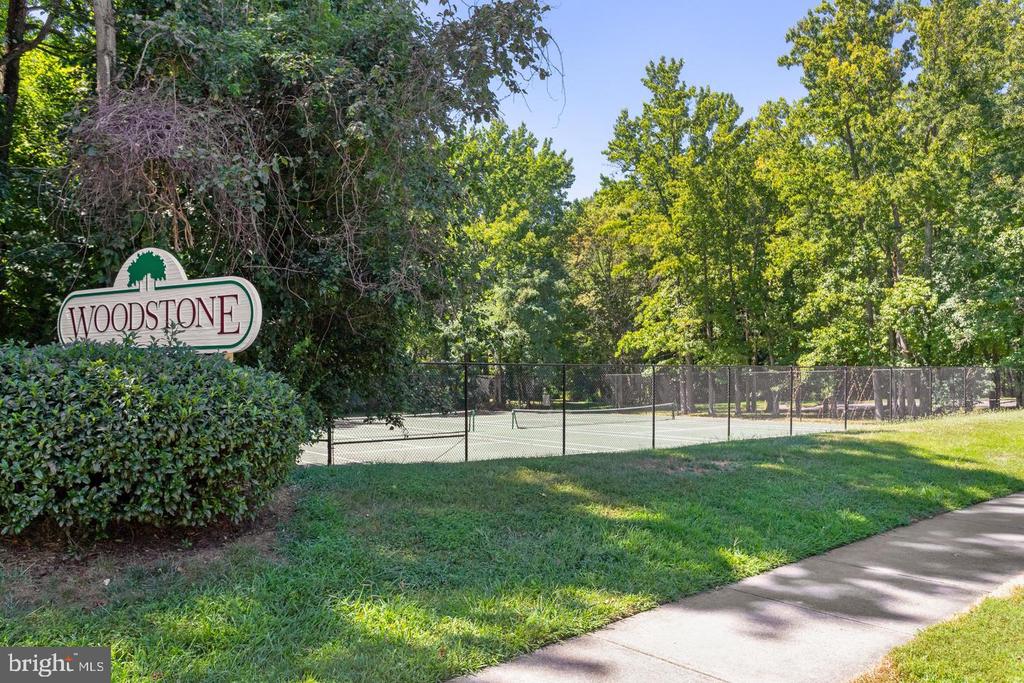 7170 WESTFIELD COURT