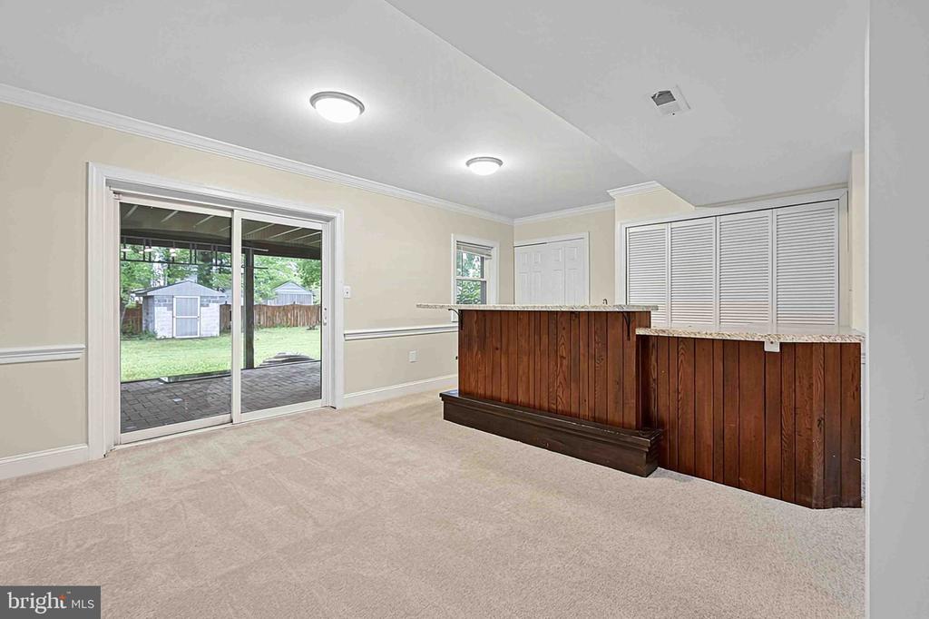 8725 LEA LANE