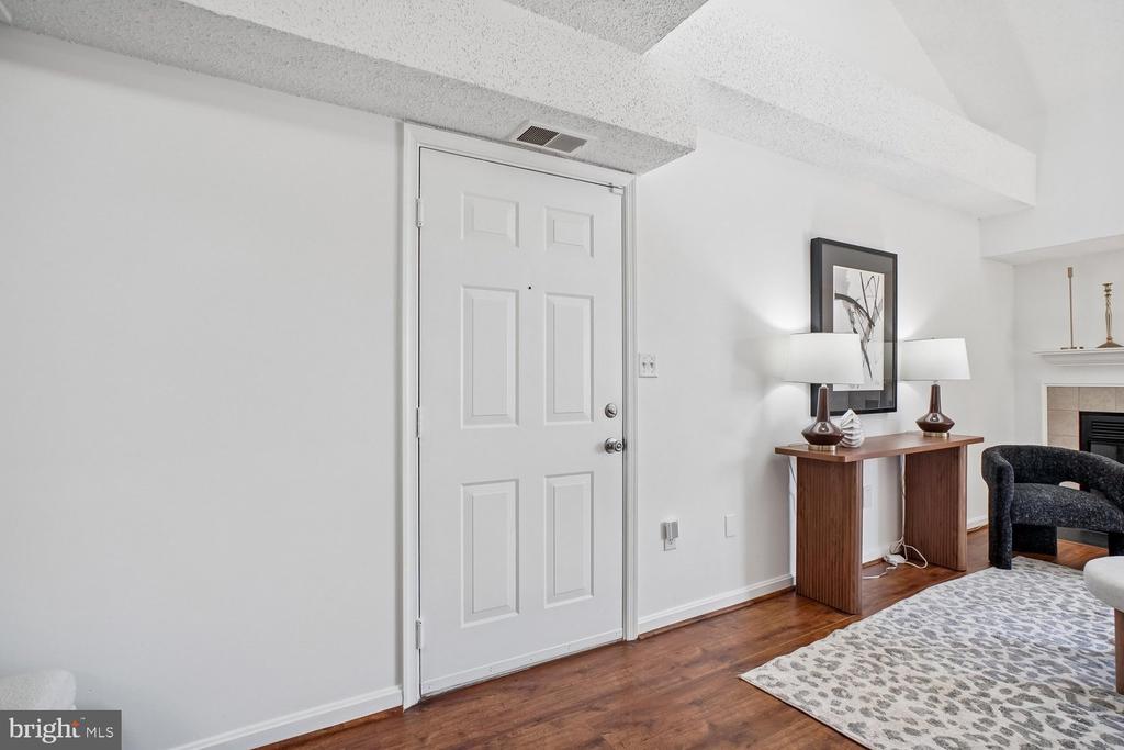 6931 MARY CAROLINE CIRCLE Unit: I