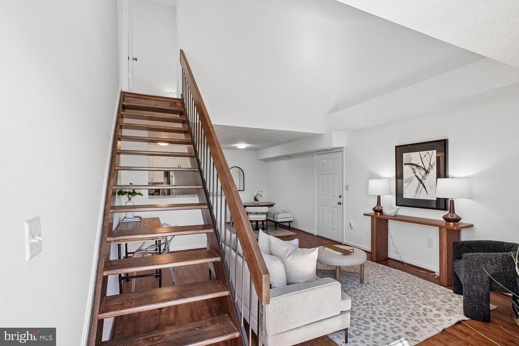 6931 MARY CAROLINE CIRCLE Unit: I