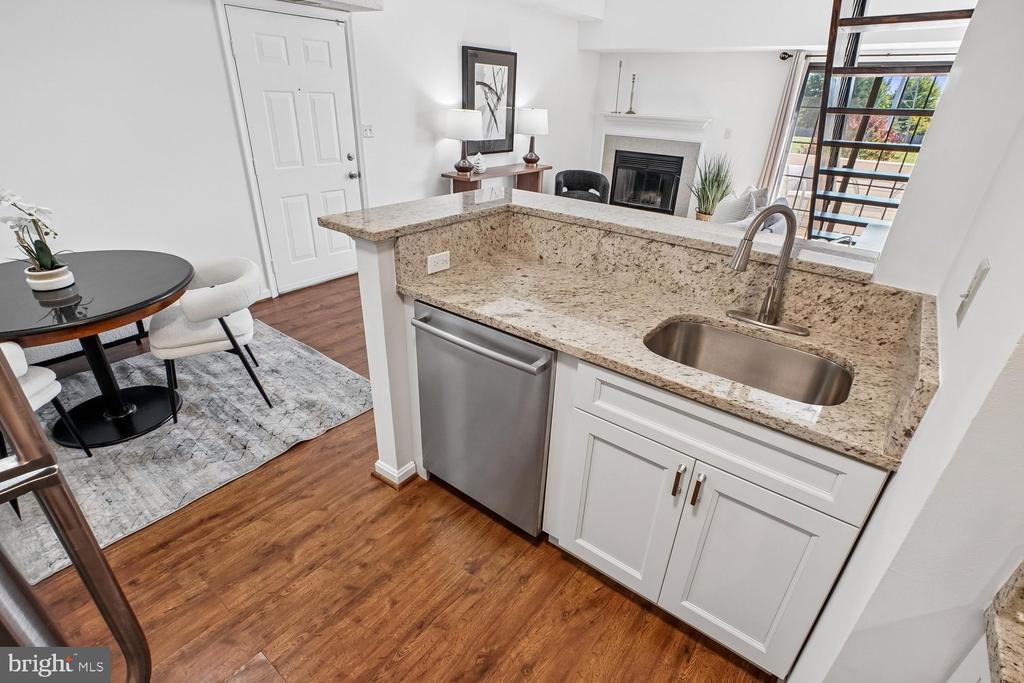 6931 MARY CAROLINE CIRCLE Unit: I