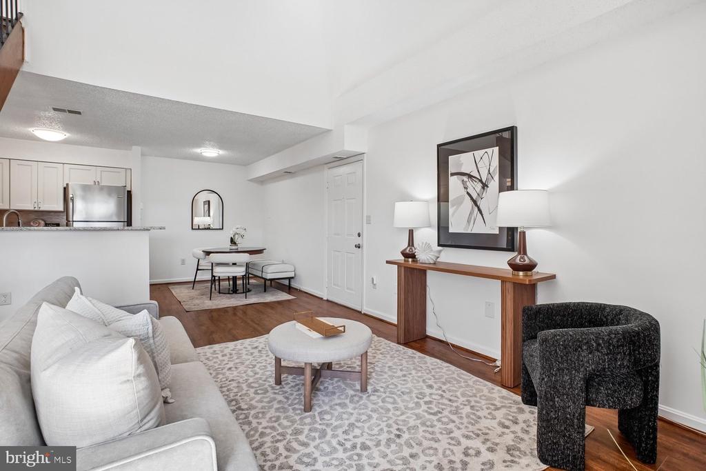 6931 MARY CAROLINE CIRCLE Unit: I