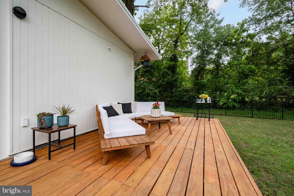 2400 SHERWOOD HALL LANE
