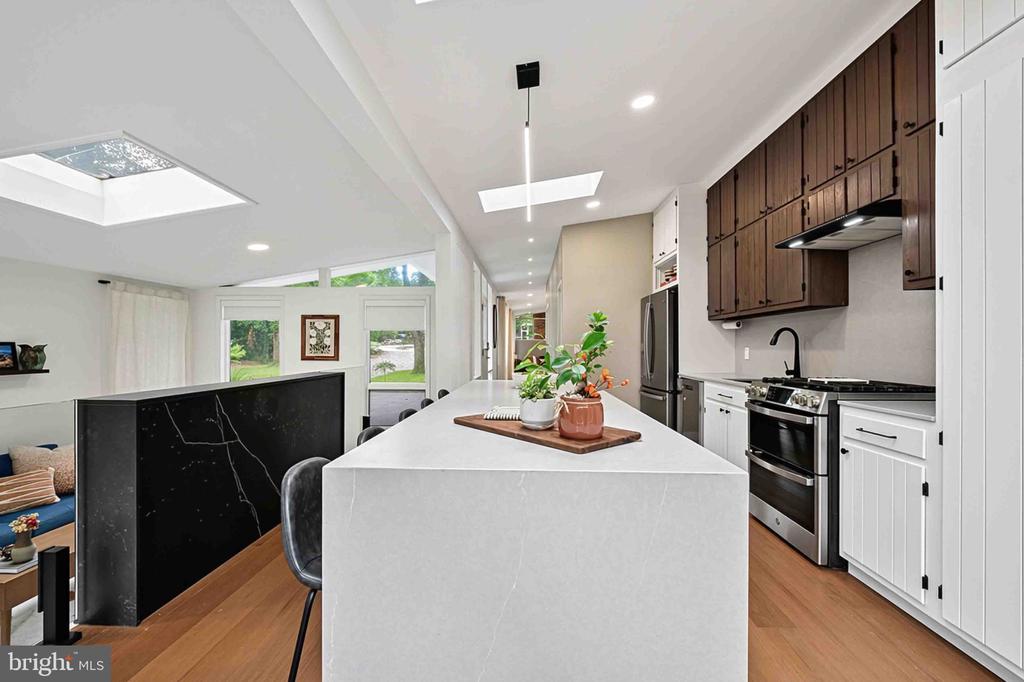 2400 SHERWOOD HALL LANE