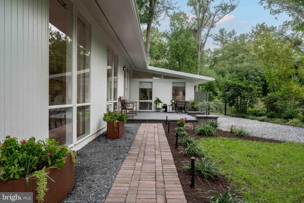 2400 SHERWOOD HALL LANE