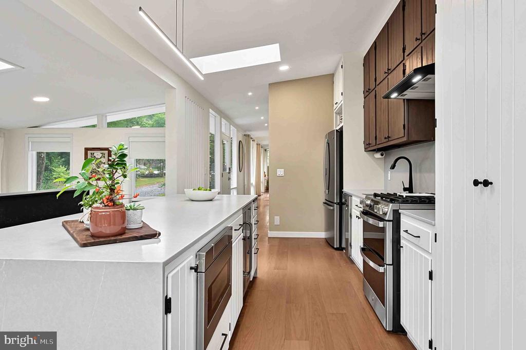 2400 SHERWOOD HALL LANE