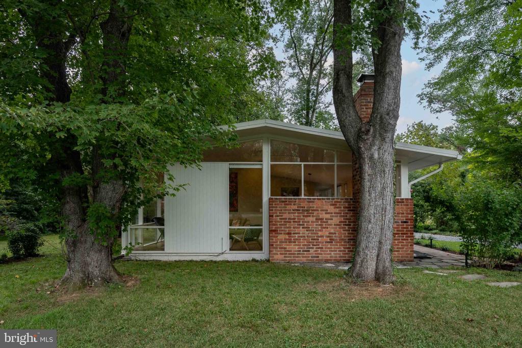 2400 SHERWOOD HALL LANE