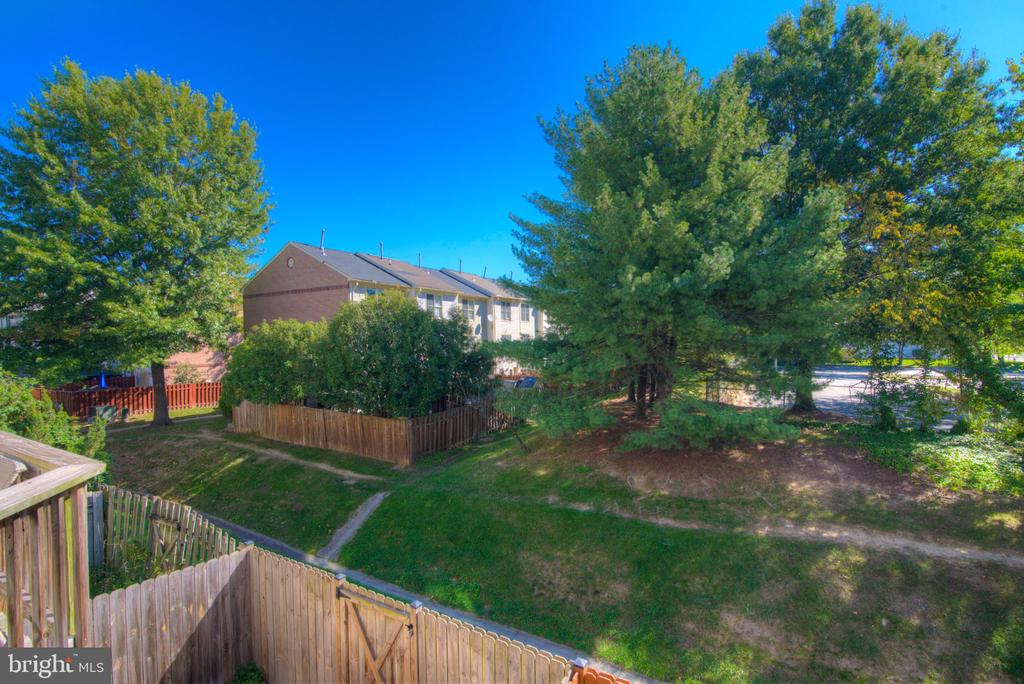 7833 COLONIAL SPRINGS BOULEVARD