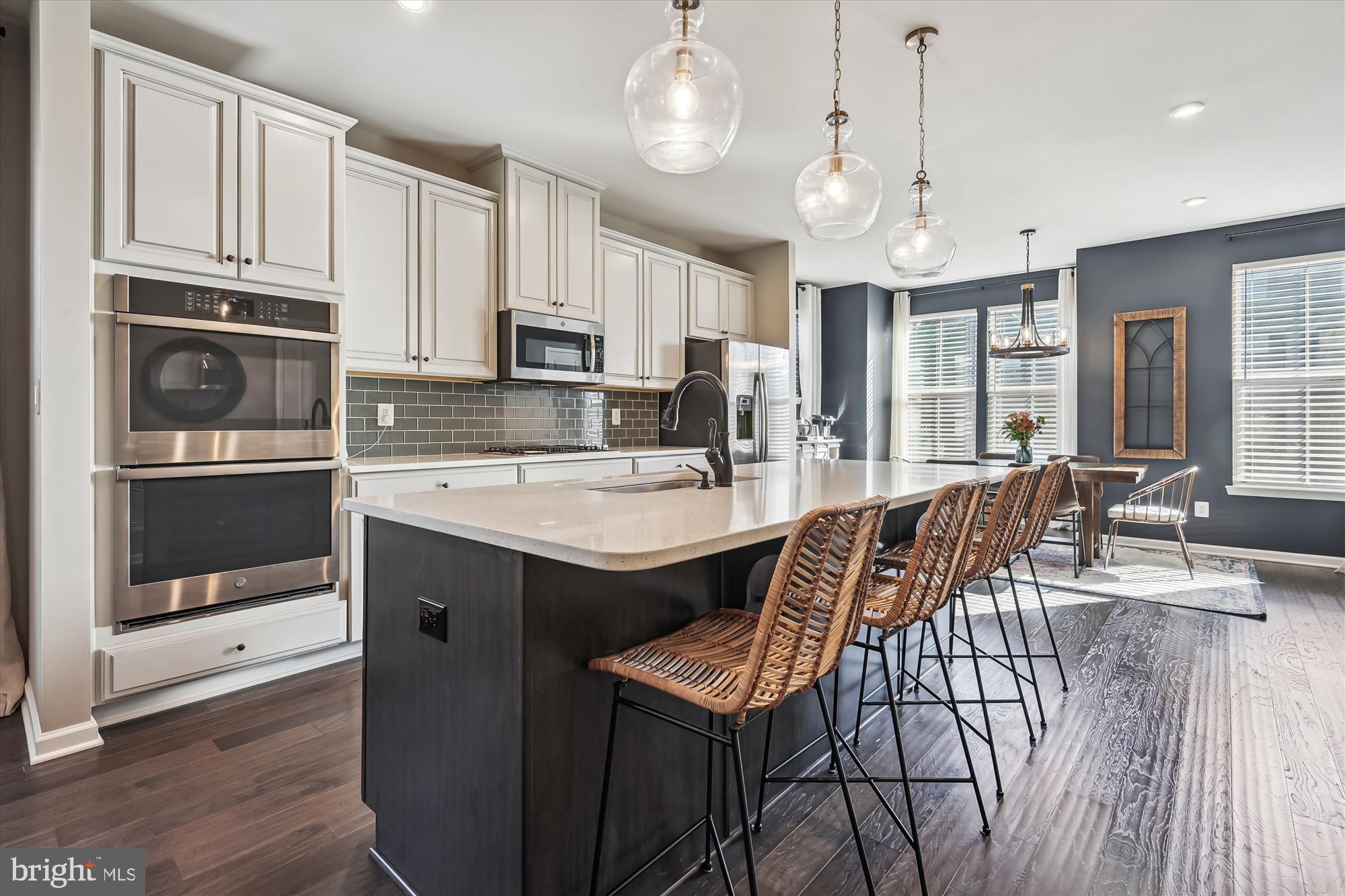 43498 Apple Orchard Sq