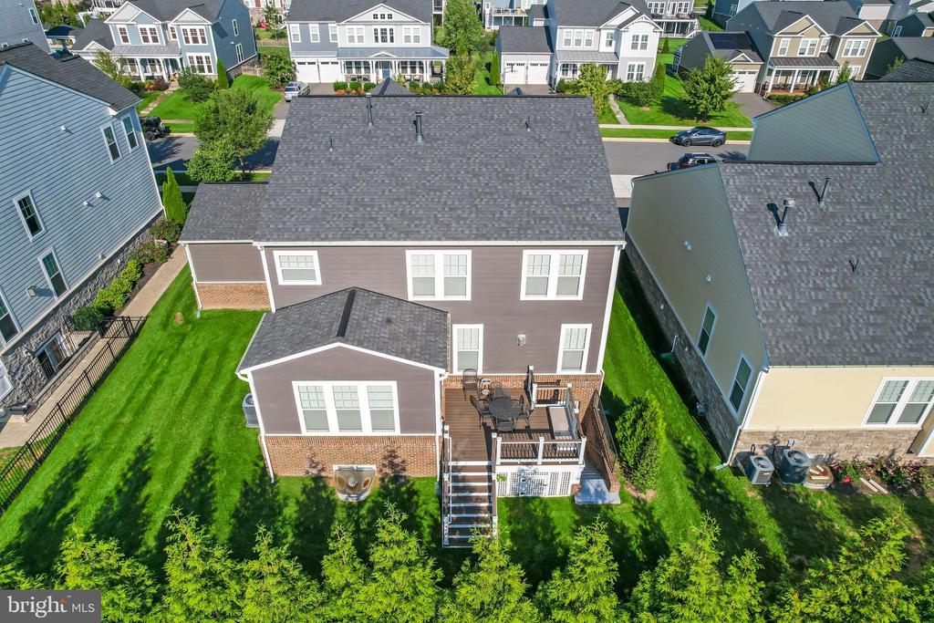 1011 AKAN STREET SE