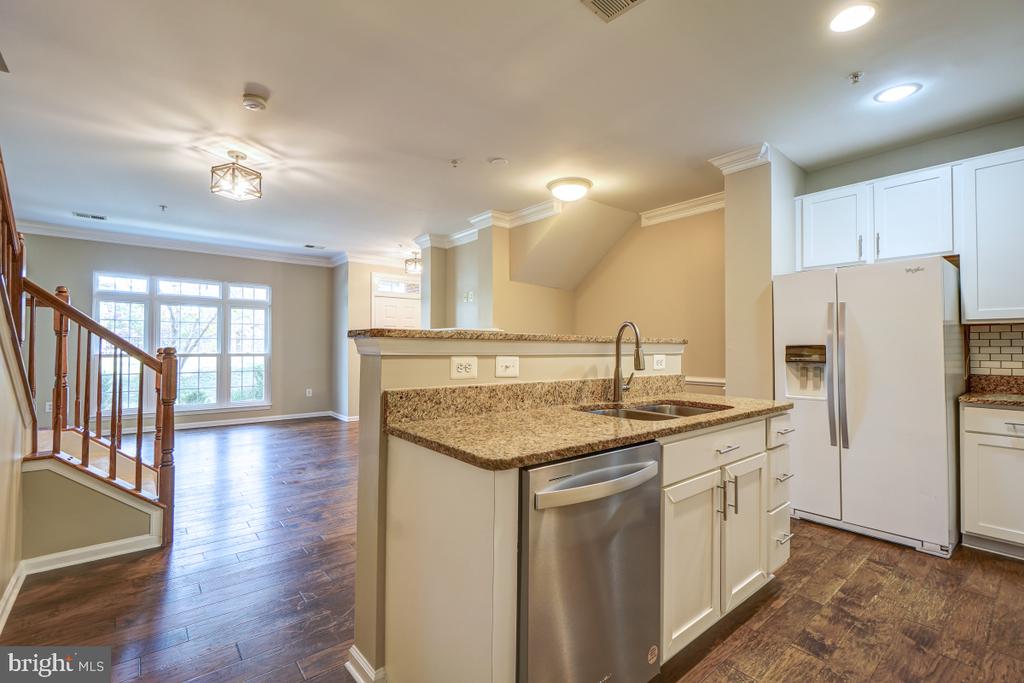 42305 ONYX TERRACE