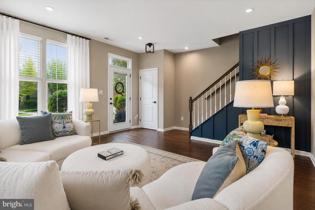 43498 APPLE ORCHARD SQUARE