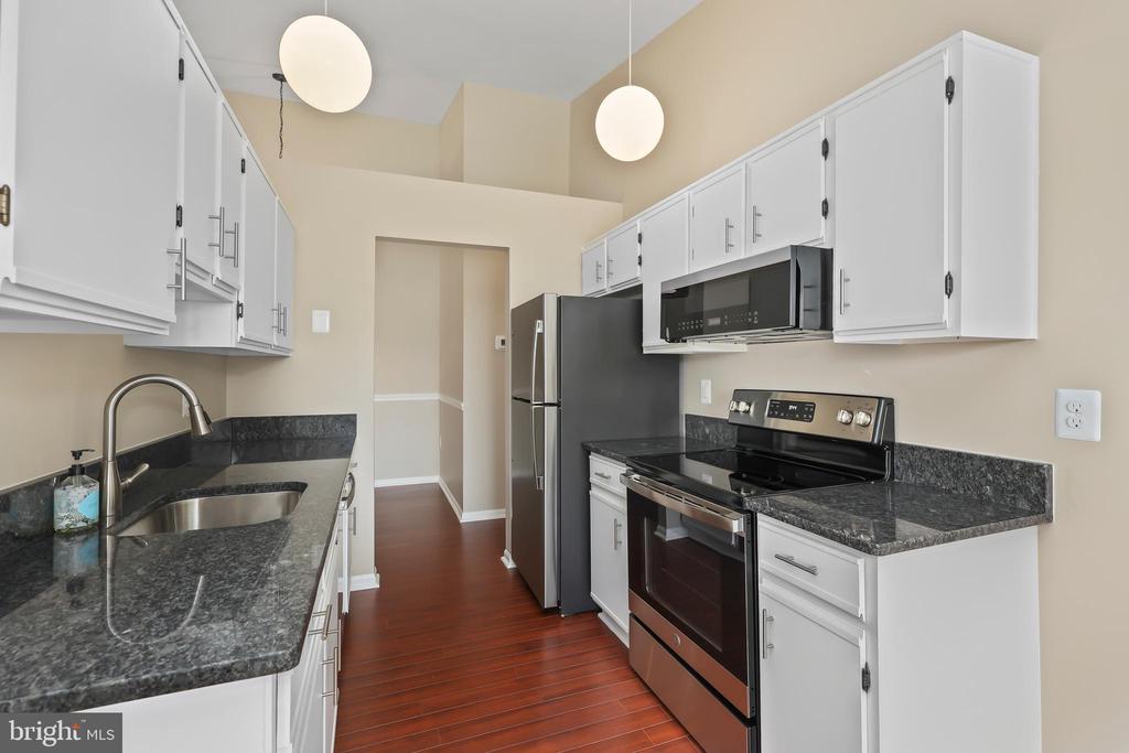 8374 BUTTRESS LANE 402