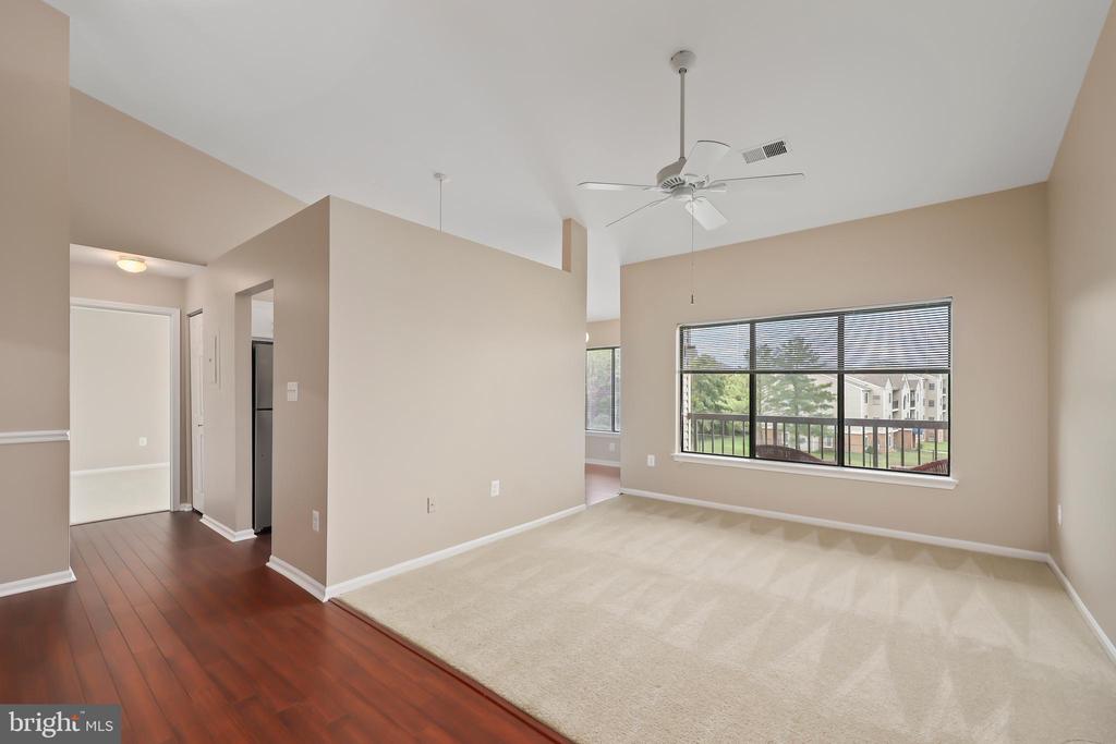 8374 BUTTRESS LANE 402