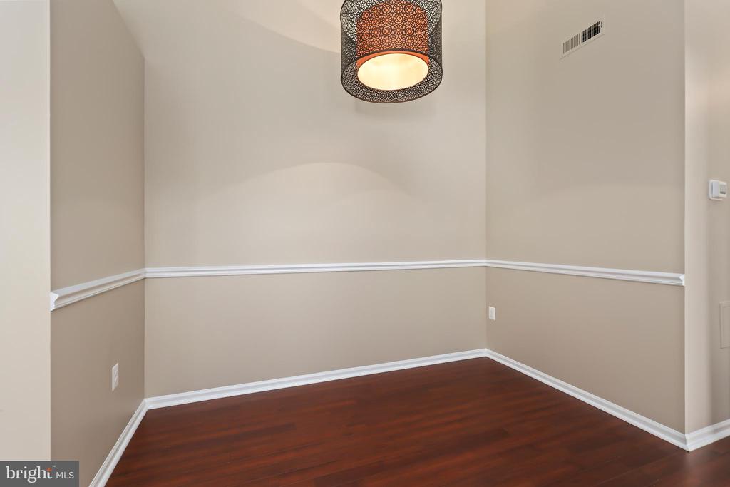 8374 BUTTRESS LANE 402