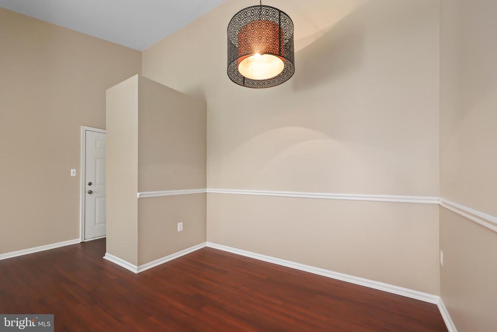8374 BUTTRESS LANE 402