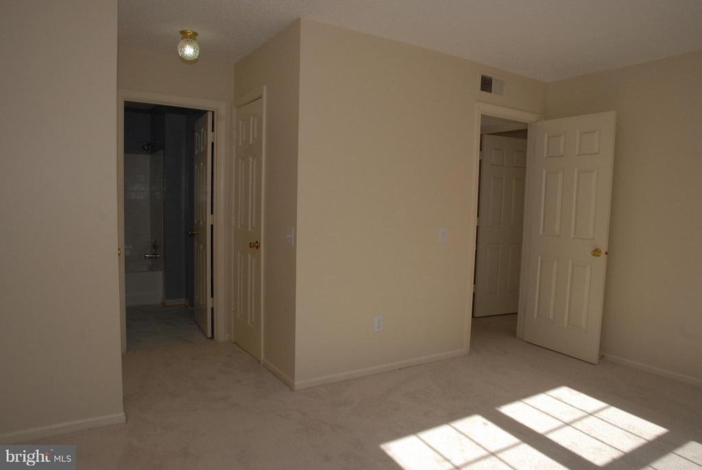 9230 NIKI PLACE 301